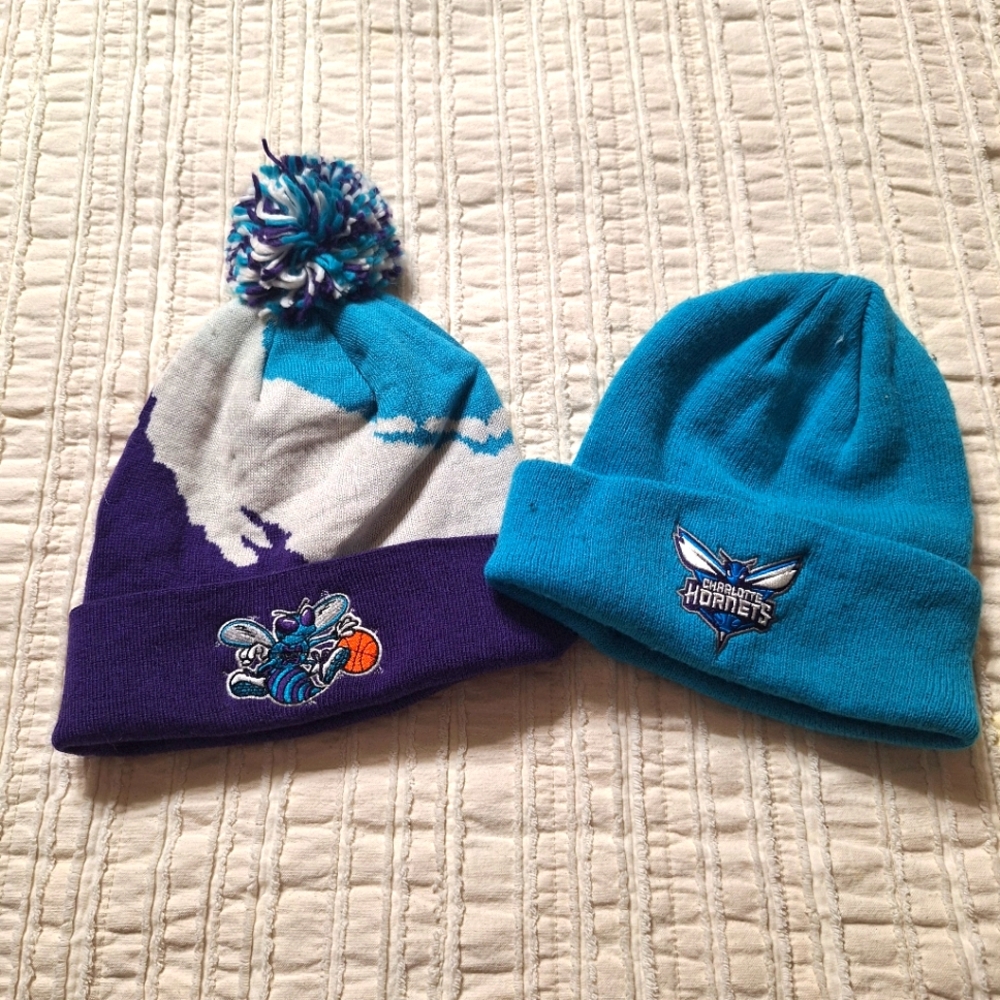 Charlotte Hornets Beanie Set
